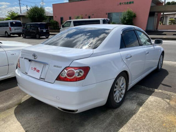 TOYOTA MARK X - Image 8