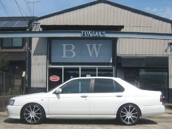 NISSAN BLUE BIRD - Image 8