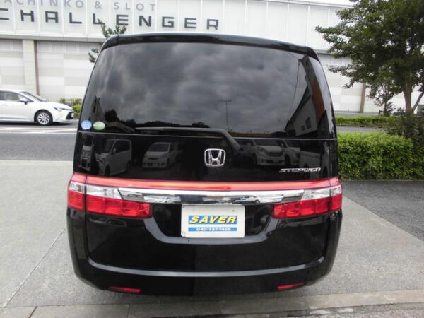 HONDA STEP WAGON - Image 8