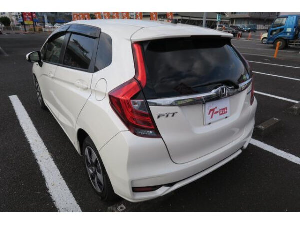 HONDA FIT - Image 8