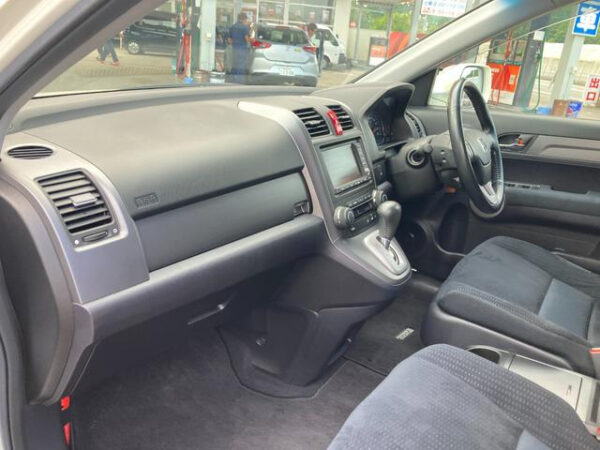 HONDA CR-V - Image 8