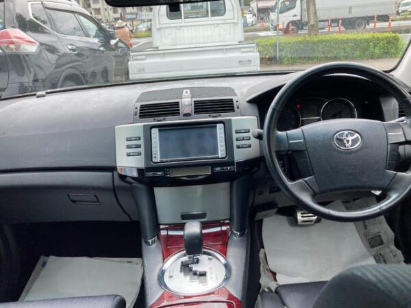 TOYOTA MARK X - Image 9