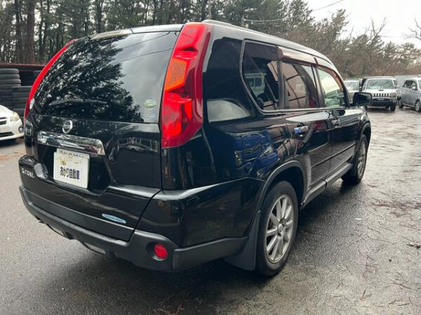 NISSAN X-TRAIL - Image 9
