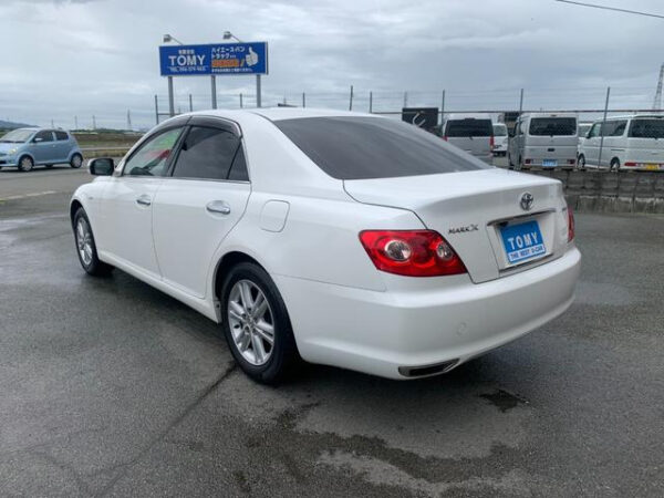 TOYOTA MARK X - Image 10