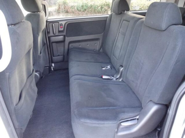 HONDA STEP WAGON - Image 10