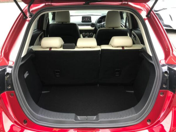 MAZDA DEMIO - Image 10