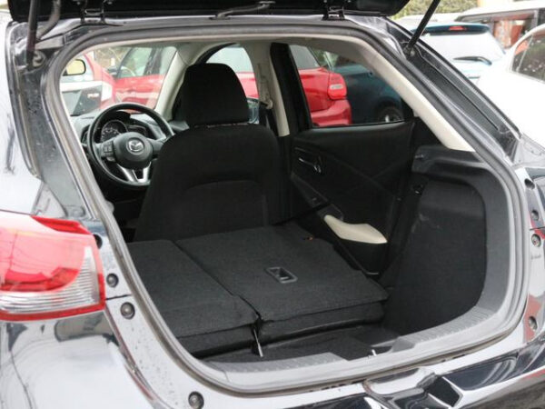 MAZDA DEMIO - Image 10