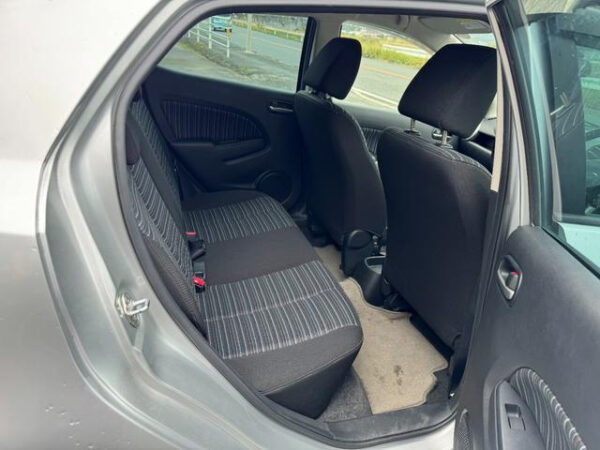MAZDA DEMIO - Image 10
