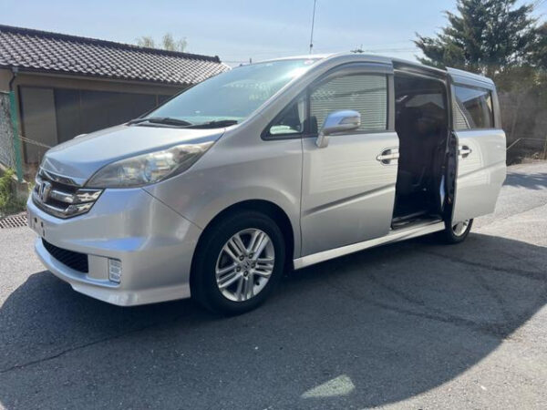 HONDA STEP WAGON - Image 16
