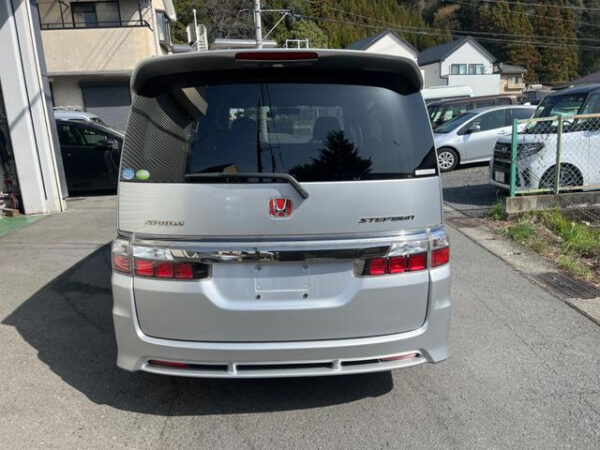 HONDA STEP WAGON - Image 7