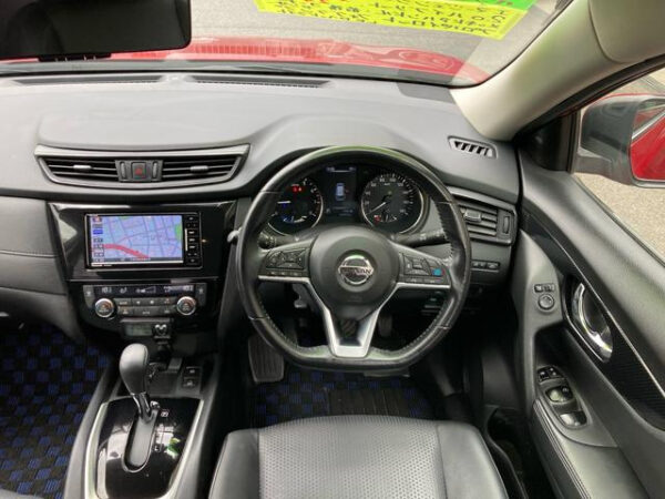 NISSAN X-TRAIL 2018 - Image 18