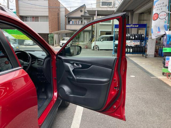 NISSAN X-TRAIL 2018 - Image 19