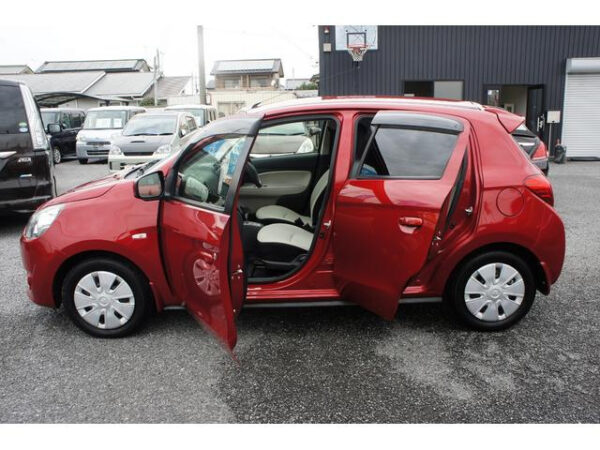 MITSUBISHI MIRAGE - Image 5