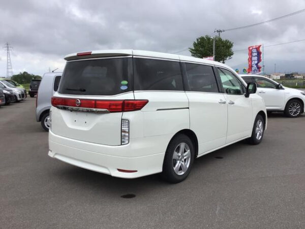 NISSAN ELGRAND 2016 - Image 7