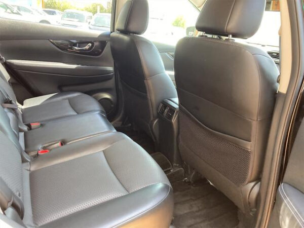 NISSAN X-TRAIL - Image 9
