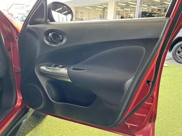 NISSAN JUKE 2011 - Image 17