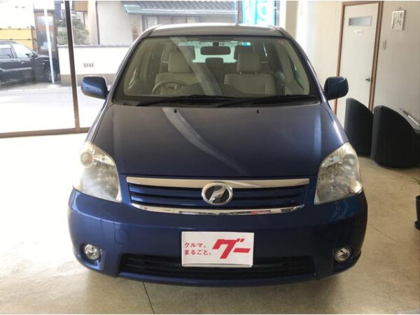 TOYOTA RAUM 2008