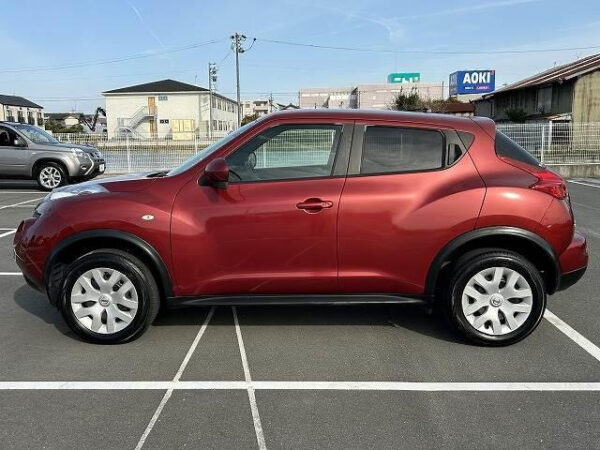 NISSAN JUKE 2011 - Image 9