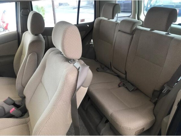 TOYOTA RAUM 2008 - Image 10