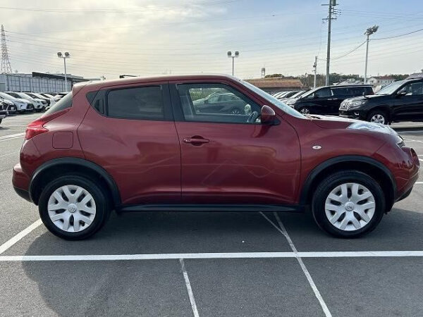 NISSAN JUKE 2011 - Image 10