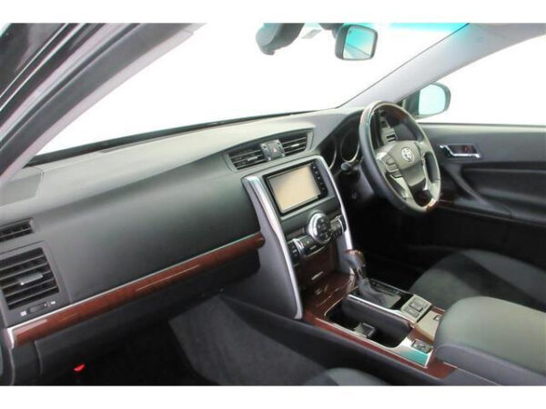 TOYOTA MARK X 2015 - Image 11