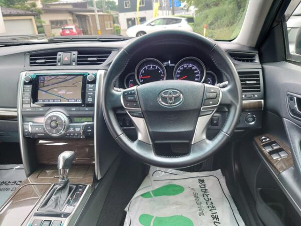 TOYOTA MARK X 2015 - Image 13