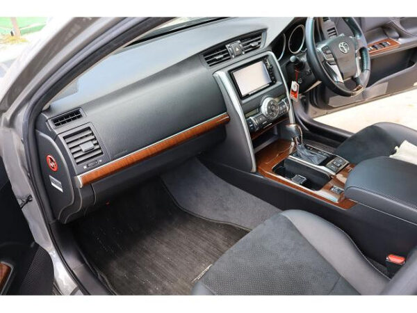 TOYOTA MARK X 2016 - Image 15