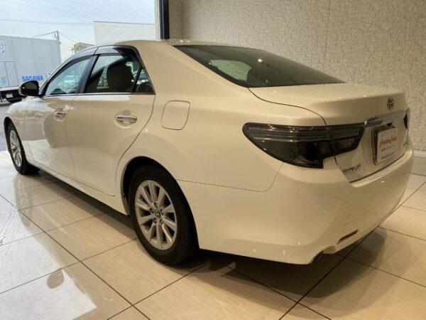 TOYOTA MARK X 2016 - Image 8