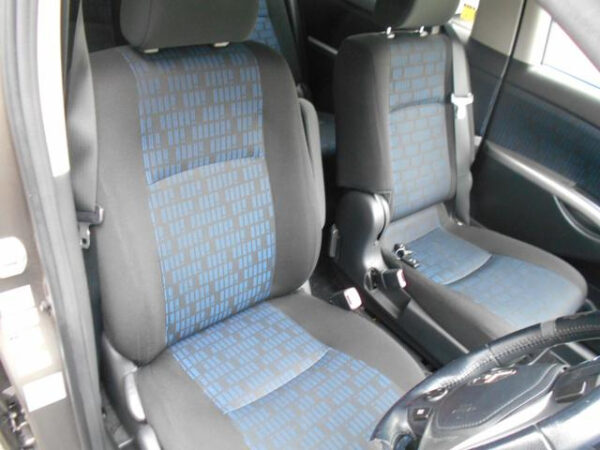 TOYOTA ISIS 2016 - Image 8