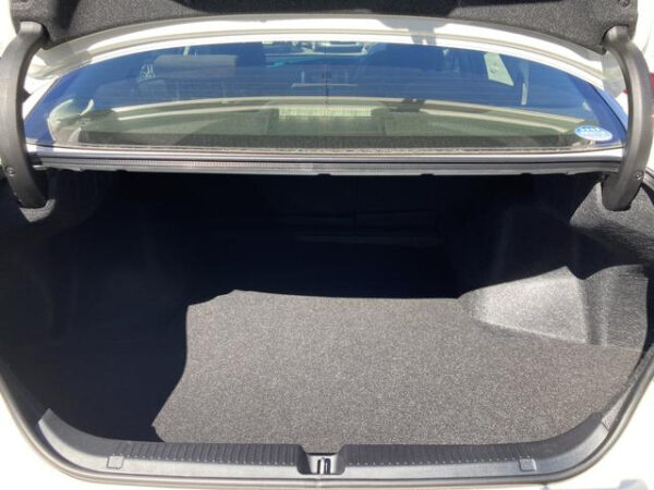 TOYOTA MARK X 2015 - Image 9
