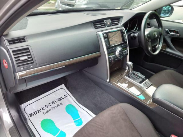 TOYOTA MARK X 2015 - Image 10