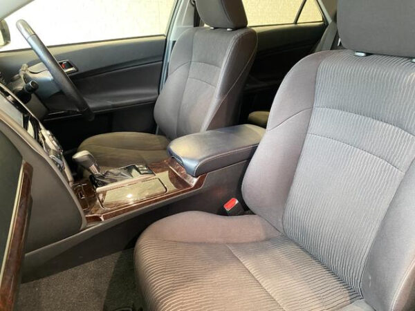 TOYOTA MARK X 2016 - Image 10