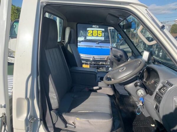 MAZDA BONGO TRUCK - Image 5