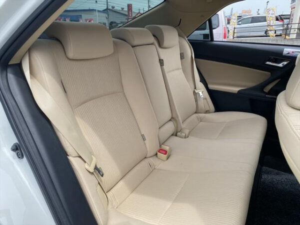 TOYOTA MARK X 2017 - Image 4