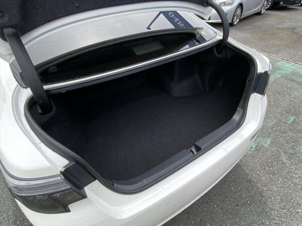 TOYOTA MARK X 2017 - Image 7