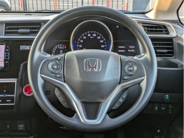 HONDA FIT 2015 - Image 6