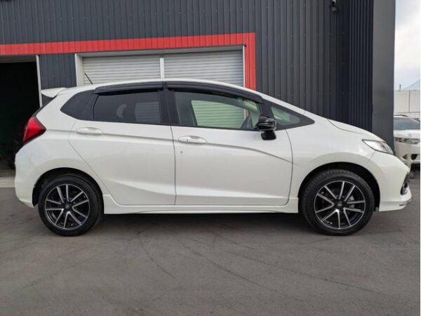 HONDA FIT 2015 - Image 10