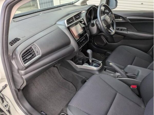 HONDA FIT 2015 - Image 12