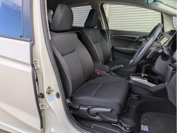 HONDA FIT 2015 - Image 14
