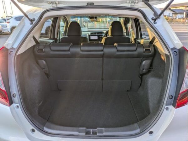HONDA FIT 2015 - Image 18