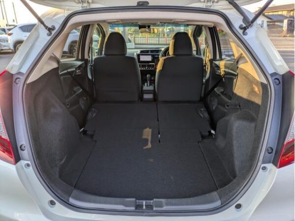 HONDA FIT 2015 - Image 19
